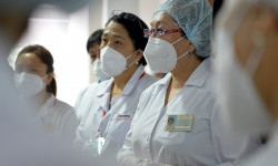 Кыргызстан үчүнчү толкундун жеткен чегиндеби?