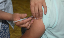 Кыргызстанда вакцина алгандар 141 миңге жетти