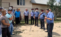 Жалал-Абад облустук милициясынын жетекчилиги эл менен жолугушууда