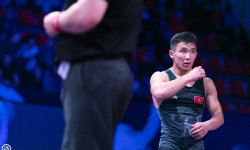 Токио Олимпиадасы: Жоламан менен Айпери алгачкы атаандаштарын жеңип алышты