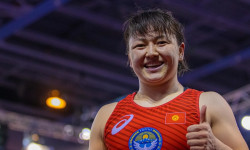 Мээрим Жуманазарова 7-5 эсебинде алгачкы беттешин жеңди 