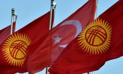 Садыр Жапаров Режеп Тайип Эрдоганга Түркиядагы өрт кырсыгына байланыштуу көңүл айтты