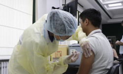 COVID-19: Талас облусу боюнча ушул күнгө чейин 19 миң жаран эмдөөдөн өттү.