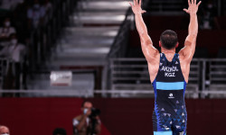 Токио Олимпиадасы: Акжол Махмудов Олимпиада оюндарынын күмүш медалынын ээси!