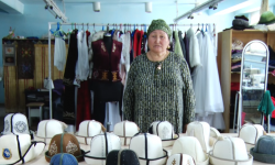 Кыргыздын улуттук кийимдери - эгемен өлкөнүн тарыхынын ажырагыс бир бөлүгү 