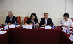 «Кыргыз жараны» жарандык иденттүүлүктү өнүктүрүү Концепциясын ишке ашыруу планы талкууланды