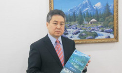 Жээнбек Кулубаев Президенттин администрациясынын тышкы саясат бөлүмүнүн башчысы болуп дайындалды