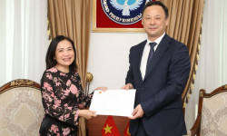 ТИМ бир катар мамлекеттердин элчилеринен ишеним баракчаларын кабыл алды 