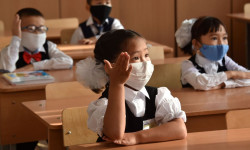 Президент Садыр Жапаров билим берүү мекемелериндеги акча чогултуу демилгесине каршы