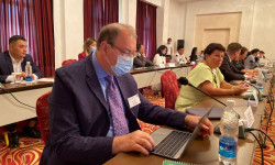 Чолпон-Ата шаарында балдар онкологиясын дарылоо ыкмасын жакшыртуу боюнча иш чара өттү