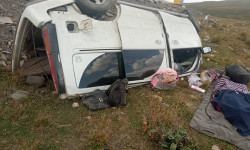 Суусамыр өрөөнүндөгү жол кырсыгынын кесепетинен 9 адам каза болду 