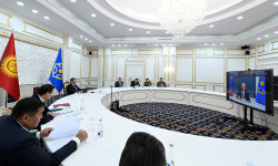 Президент Садыр Жапаров ЖККУнун Жамааттык коопсуздук кеңешинин кезексиз отурумуна катышты