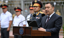 Октябрдан тарта Ички иштер министрлигинин Ички аскерлеринин эмгек акылары 40 пайызга көтөрүлөт