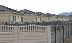 Президент үйлөрдүн курулушу менен таанышты