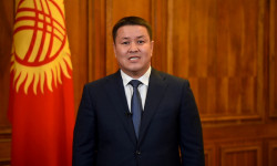Жогорку Кеңештин төрагасы кыргызстандыктарды Эгемендүүлүк күнү менен куттуктады