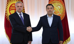 Президент Садыр Жапаров ЖККУнун Башкы катчысы Станислав Засьты кабыл алды