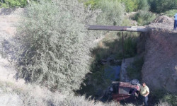 Баткенде жол кырсыгынан 3 адам каза болуп, бир жүргүнчү жаракат алды 