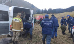 Чоң-Кемин өрөөнүндөгү токойдон чыккан өрттү өчүрүү иштери уланууда  