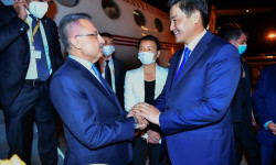 Кыргызстанга Түркиянын вице-президенти Фуат-Октай келди