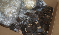 Жалал-Абад шаарында эки адам 7 килограмм баңгизат менен кармалды 