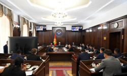 Жогорку Кеңештин депутаттарын шайлоого даярдык көрүү боюнча республикалык штабдын биринчи отуруму өттү