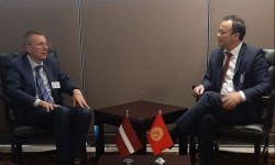 Кыргызстан-Латвия: Афганистандагы абал жана Кыргызстанга афган студенттерин кабыл алуу маселеси каралды 