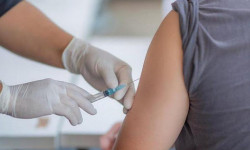 Кыргызстанда акыркы суткада коронавируска каршы 10 миң 316 адам эмдөөдөн өттү