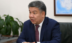 Алмамбет Шыкмаматов берген арызына ылайык ээлеген кызматынан бошотулду