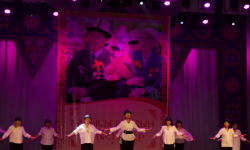 Эл аралык карылар күнүнө карата майрамдык концерт өттү