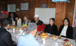 Жылдыз Бакашова Талас облусундагы карылар үйүндө тургундардын абалынан кабар алды