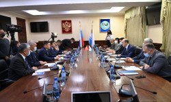 Төрага Талант Мамытов Алтай Республикасынын башчысы Олег Хорохордин менен жолугушту