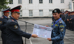 Жалал-Абад ОИИБ: Эл аралык мелдештерде жеңишке жетишкен кызматкерлер сыйланышты 