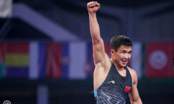 Ж. Шаршенбеков күмүшкө татыды