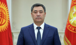 Татарстандагы авиакырсыктан каза болгондорго байланыштуу Садыр Жапаров Владимир Путинге көңүл айтты