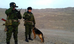 Баткен облусунда чек арачылардын кесиптик чеберчилиги текшерилди  