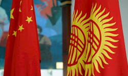 Коопсуздук кеңешинин катчысы Марат Иманкулов Кытайдын ТИМинин атайын өкүлү Чэн Гопин менен жолугушту