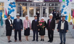 Аксыда 225 окуучуга ылайыкташкан жаңы мектеп пайдаланууга берилди