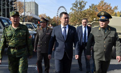 УКМКнын Чек ара кызматына аскердик техника тапшырылды