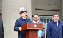 Кышында электр энергиясын маал-маалы менен өчүрүү болбойт, бирок үнөмдөө керек,- А. Жапаров