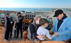 Президент "Алтын Балалык" борборунун курулушун 2022-жылдын 1-июнуна бүткөрүүнү тапшырды