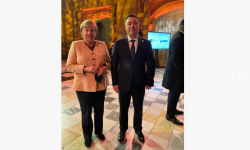 Жапаров Улуу Британия жана Түндүк Ирландия Бириккен Падышалыгы Королдук үй-бүлөсүнүн салтанатына катышты