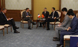 Кыргыз-француз кызматташтыгын кеңейтүү талкууланды