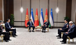 Президент Садыр Жапаров Өзбекстандын Президенти Шавкат Мирзиёев менен жолугушту
