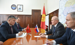 Арзыбек Кожошев Россиянын Элчиси Николай Удовиченко менен жолугушту