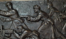 Советтер Союзунун Баатыры Иван Панфиловдун жаңыланган эстелиги Кыргызстанга жөнөтүлдү 