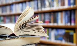 Билимдүүгө дүйнө жарык (аудио)