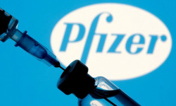 Кыргызстанда өспүрүмдөр Pfizer вакцинасын ала алышат