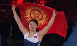 Мээрим Жуманазарова атаандашы Ханум Велиеваны жеңип алды 