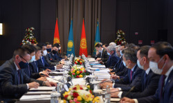 Акылбек Жапаров: Сөздөн ишке өтүүгө жана биргелешкен долбоорлорду ишке ашырууга мезгил жетти