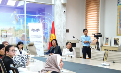 Залкар жазуучу Чыңгыз Айтматовдун туулган күнүнө карата адабий саамалык өттү